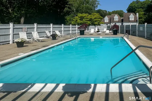 $184,900 | 1613 Old Pond Lane, Unit 1613, Norwich, CT 06360