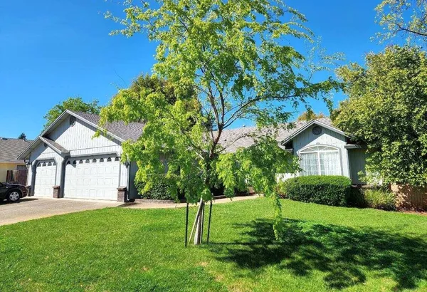 $479,500 | 4608 Dandelion Drive, Redding, CA 96002