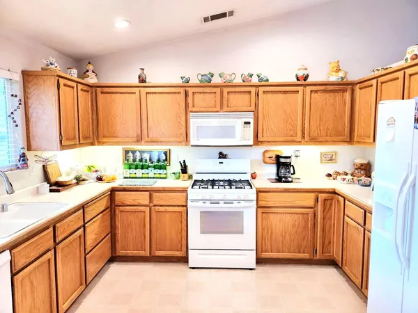 $479,500 | 4608 Dandelion Drive, Redding, CA 96002