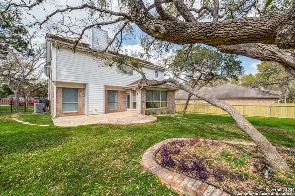 $3,200 | 16310 Sacre Couer, San Antonio, TX 78232