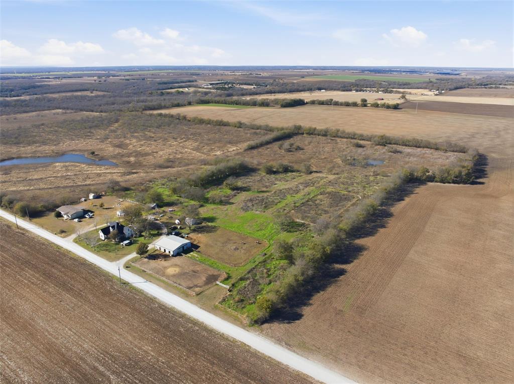 1025 Hcr 2421 Road Hillsboro, TX 76645 - Photo 31 of 36 a view of a room with an ocean view