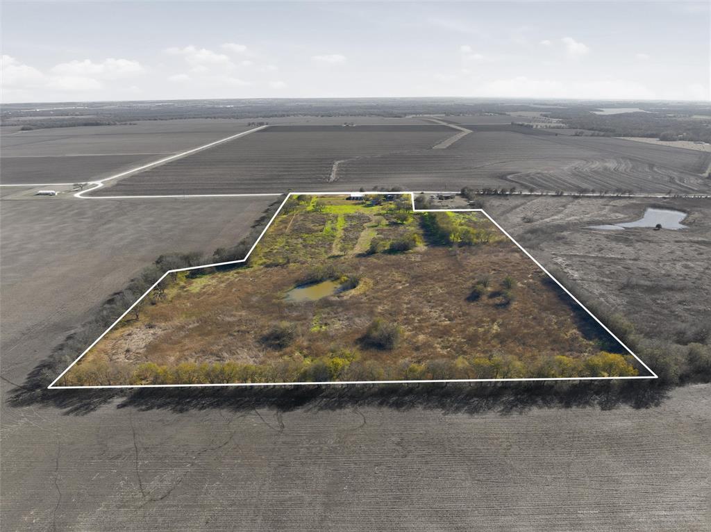 1025 Hcr 2421 Road Hillsboro, TX 76645 - Photo 6 of 36 a view of roof