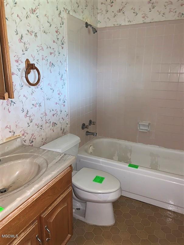 7151 Firetower Road Kiln, MS 39556 - Photo 11 of 16 Master Bath