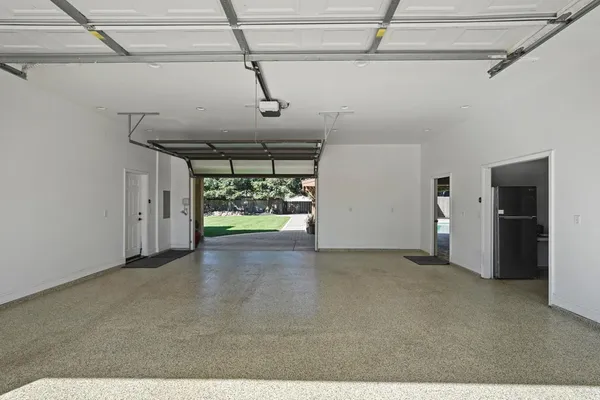 $1,600,000 | 17700 North Kennison Lane, Lodi, CA 95240