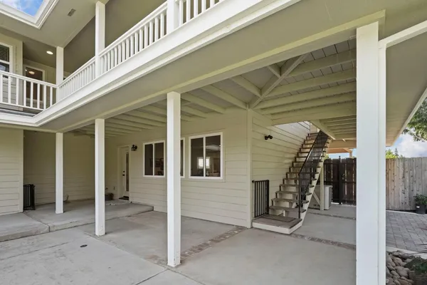 $1,600,000 | 17700 North Kennison Lane, Lodi, CA 95240