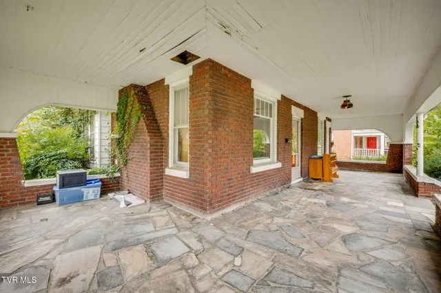 $279,000 | 204 Clinchfield Avenue, Erwin, TN 37650