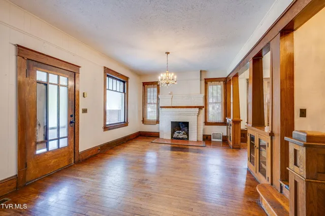 $279,000 | 204 Clinchfield Avenue, Erwin, TN 37650