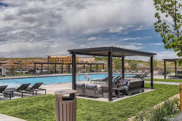 a black and white photo of a living room