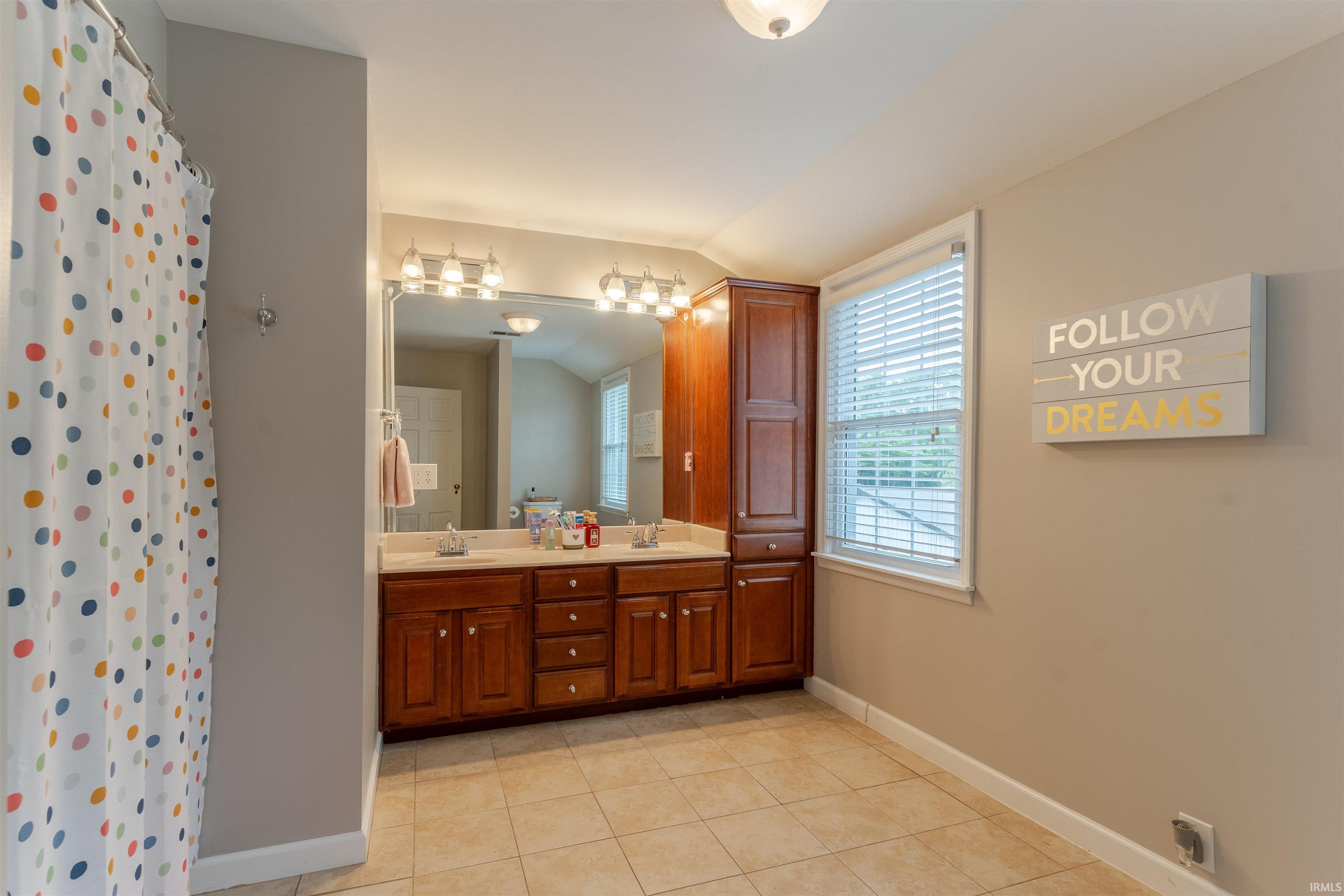 7110 Newburgh Road Evansville, IN 47715 - Photo 28 of 50
