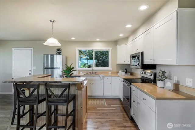 $585,000 | 334 Sheridan Street, Port Townsend, WA 98368