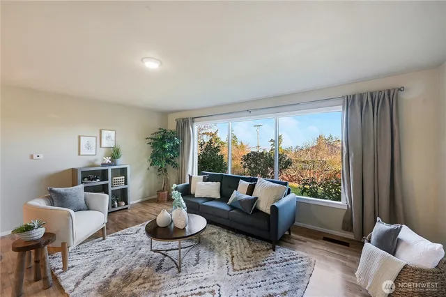 $585,000 | 334 Sheridan Street, Port Townsend, WA 98368