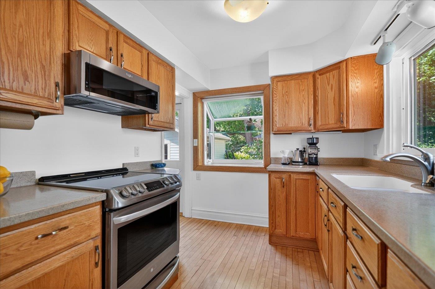 316 Grand Madison, WI 53705 - Photo 23 of 53
