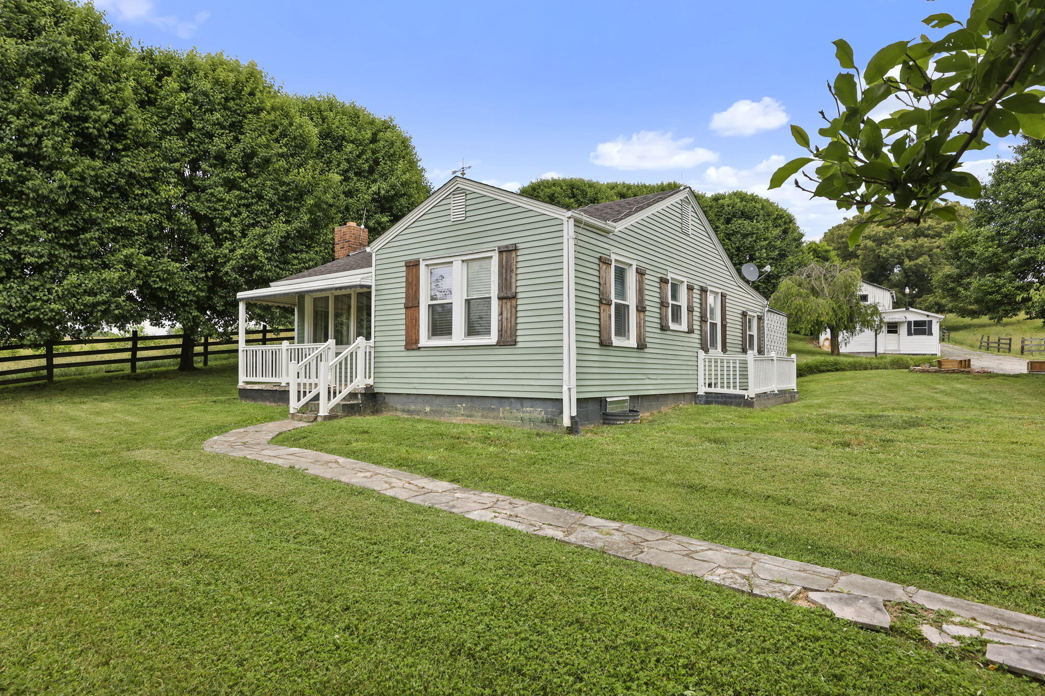 2970 Jockey Road Limestone, TN 37681 - Photo 3 of 27 2-web-or-mls-217A3221
