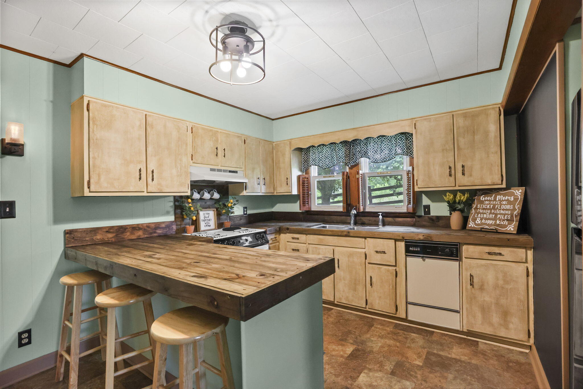 2970 Jockey Road Limestone, TN 37681 - Photo 7 of 27 6-web-or-mls-217A3246