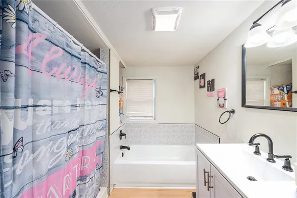 $194,000 | 804 South Home Avenue, Independence, MO 64053