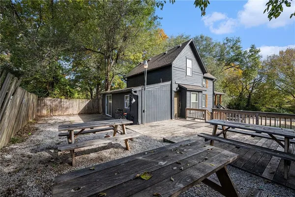 $194,000 | 804 South Home Avenue, Independence, MO 64053