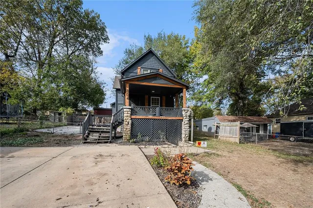 $205,000 | 804 South Home Avenue, Independence, MO 64053