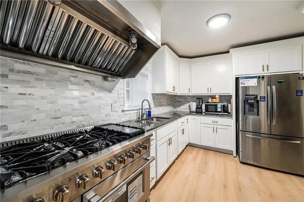 $194,000 | 804 South Home Avenue, Independence, MO 64053