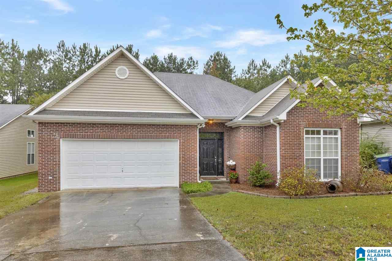 162 Gardenside Drive Alabaster, AL 35007 - Photo 2 of 21