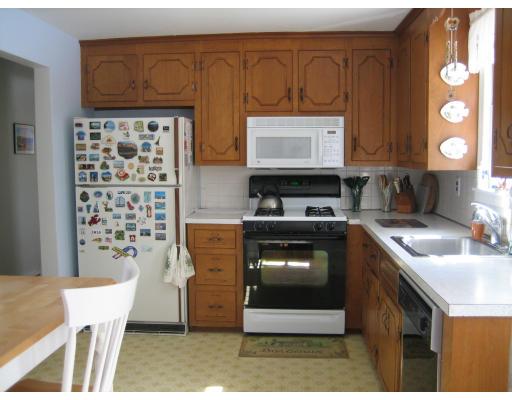 5 Stratton Hill Road Westford, MA 01886 - Photo 3 of 18 Gallery Image 3