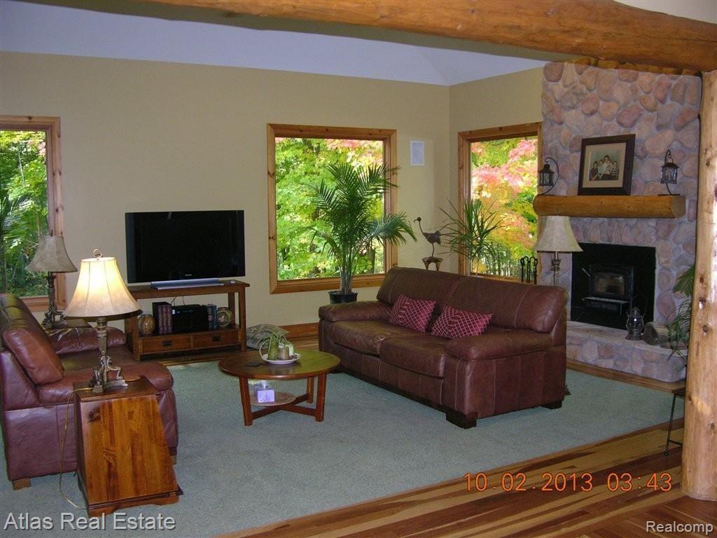 9209 Henderson Road Goodrich, MI 48438 - Photo 8 of 34 DSCN8749.JPG