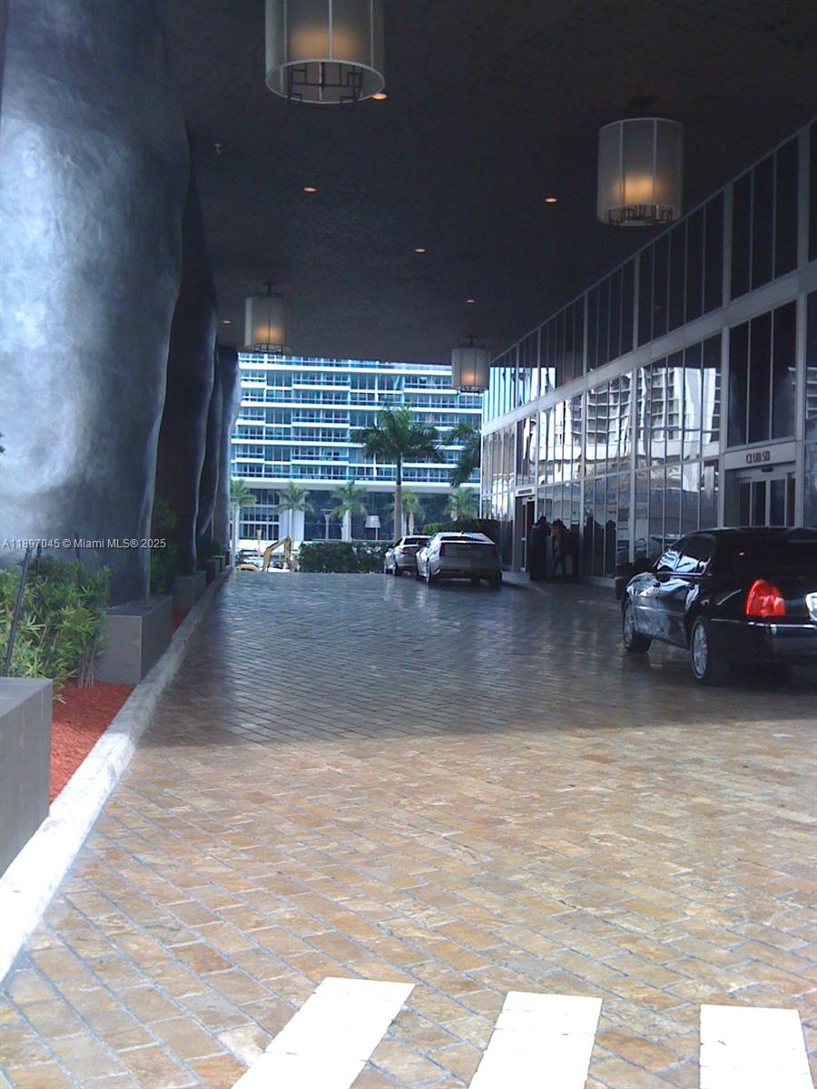 485 Brickell Avenue, Unit 2606 Miami, FL 33131 - Photo 7 of 18 a view of parking area