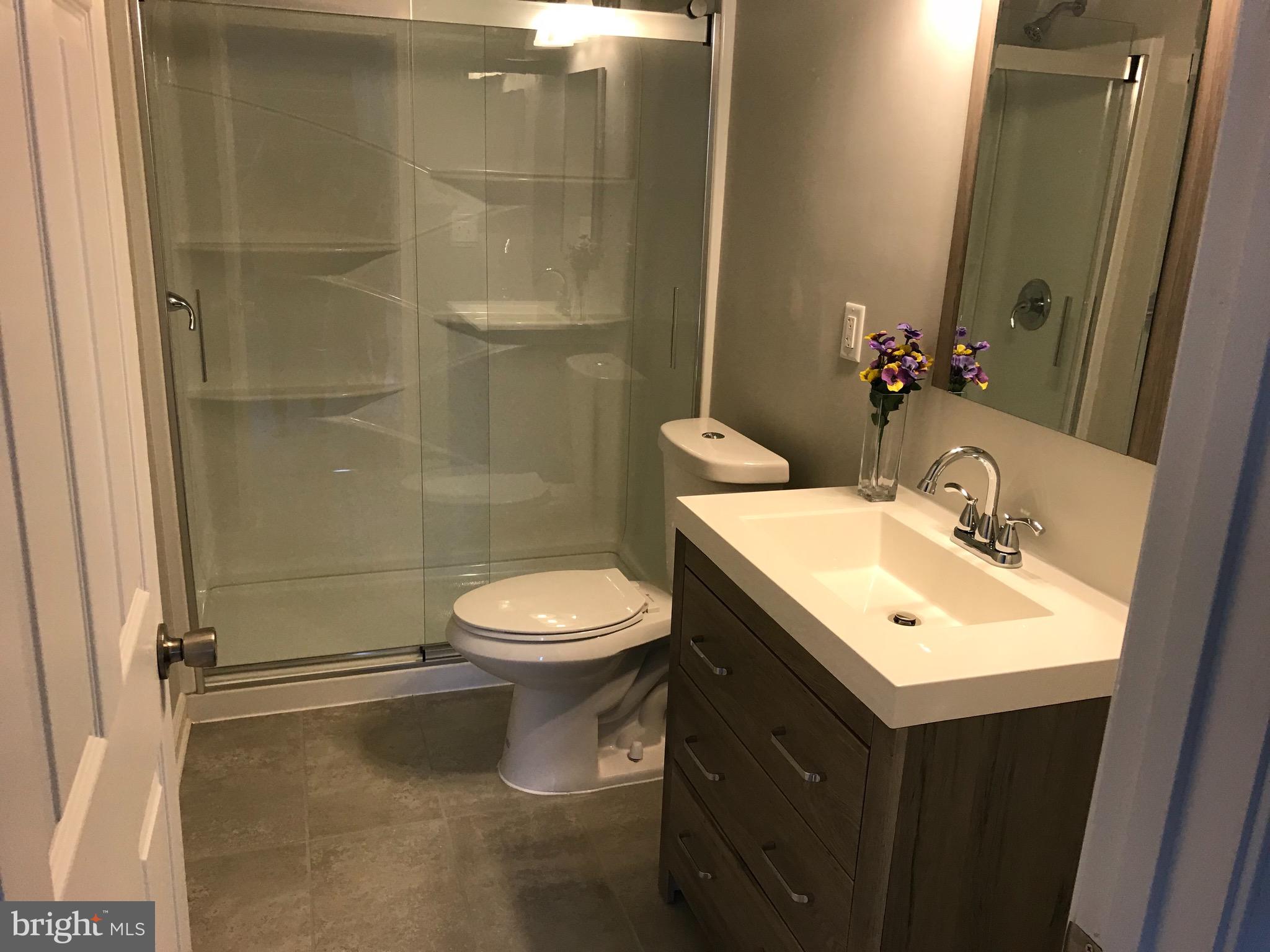 4105 Eder Road Baltimore, MD 21222 - Photo 20 of 84 1st Floor Full Bath