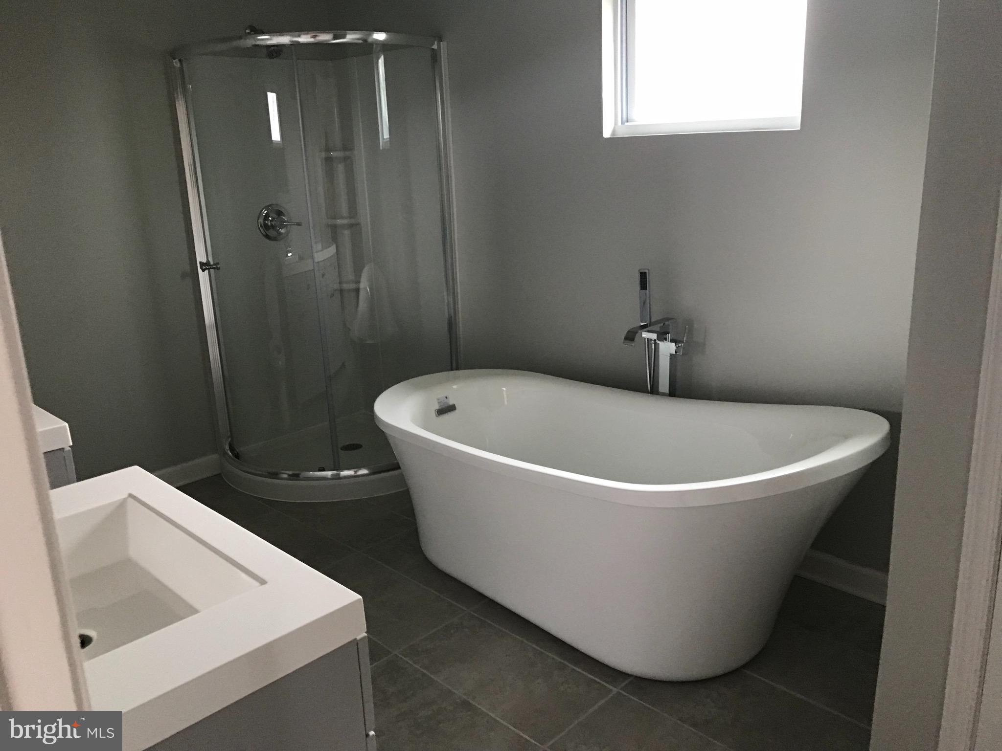4105 Eder Road Baltimore, MD 21222 - Photo 35 of 84 Master Bathroom