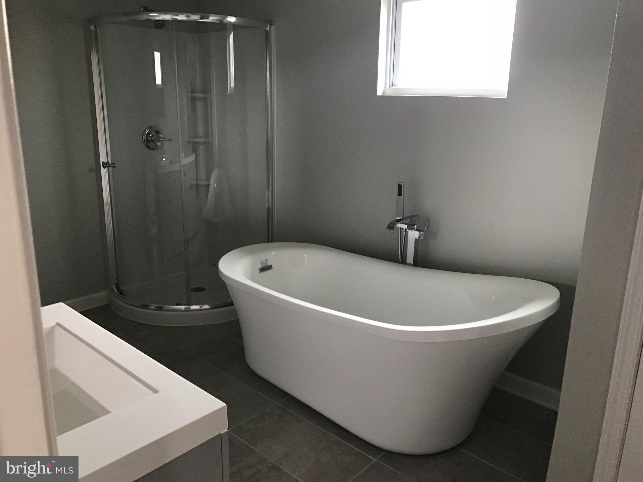 4105 Eder Road Baltimore, MD 21222 - Photo 37 of 84 Master Bathroom