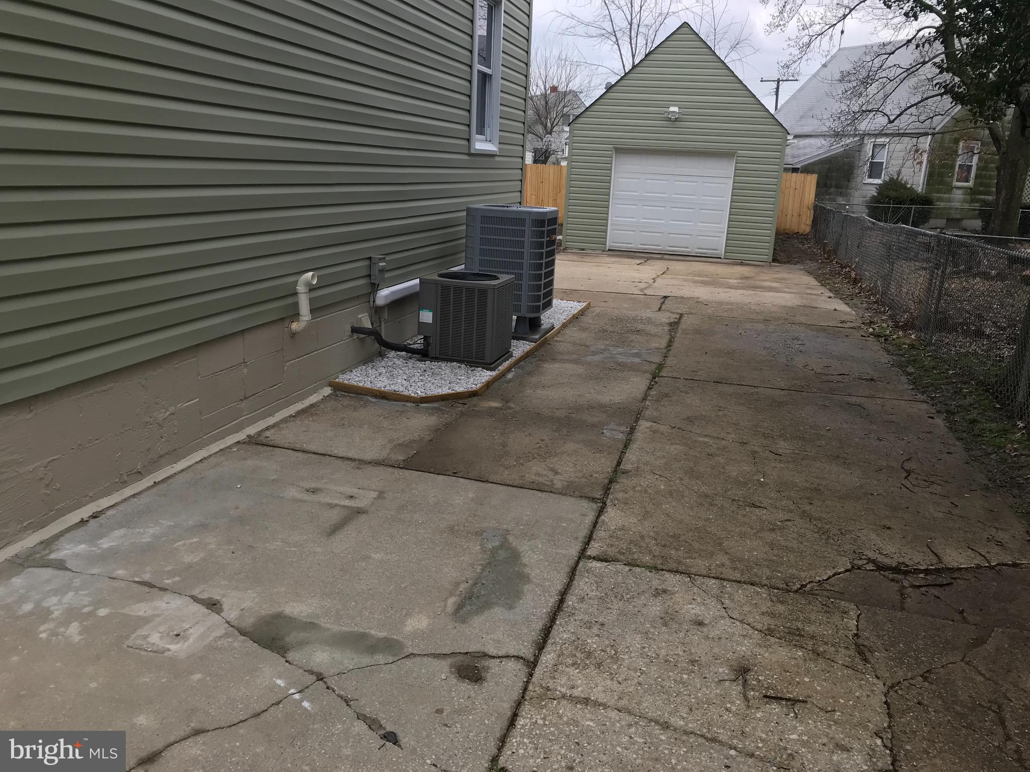 4105 Eder Road Baltimore, MD 21222 - Photo 84 of 84 Driveway