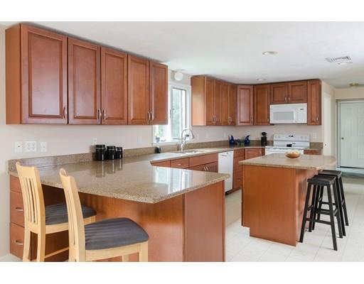 768 First Parish Road Scituate, MA 02066 - Photo 5 of 30 Gallery Image 5