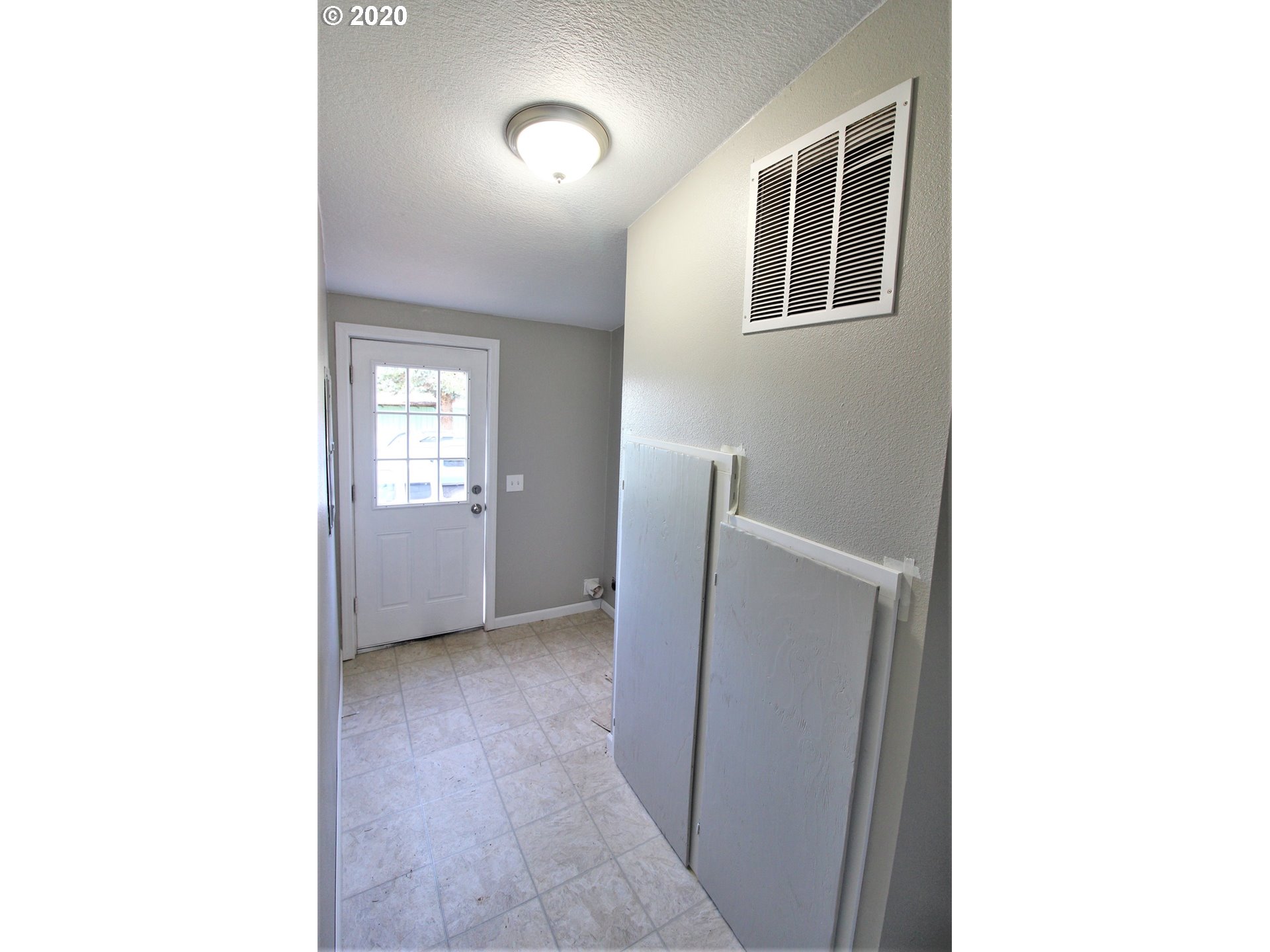 33575 Southeast Divers Road Estacada, OR 97023 - Photo 20 of 22 Gallery Image 20