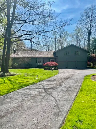 $720,000 | 387 Ravine Drive, Aurora, OH 44202