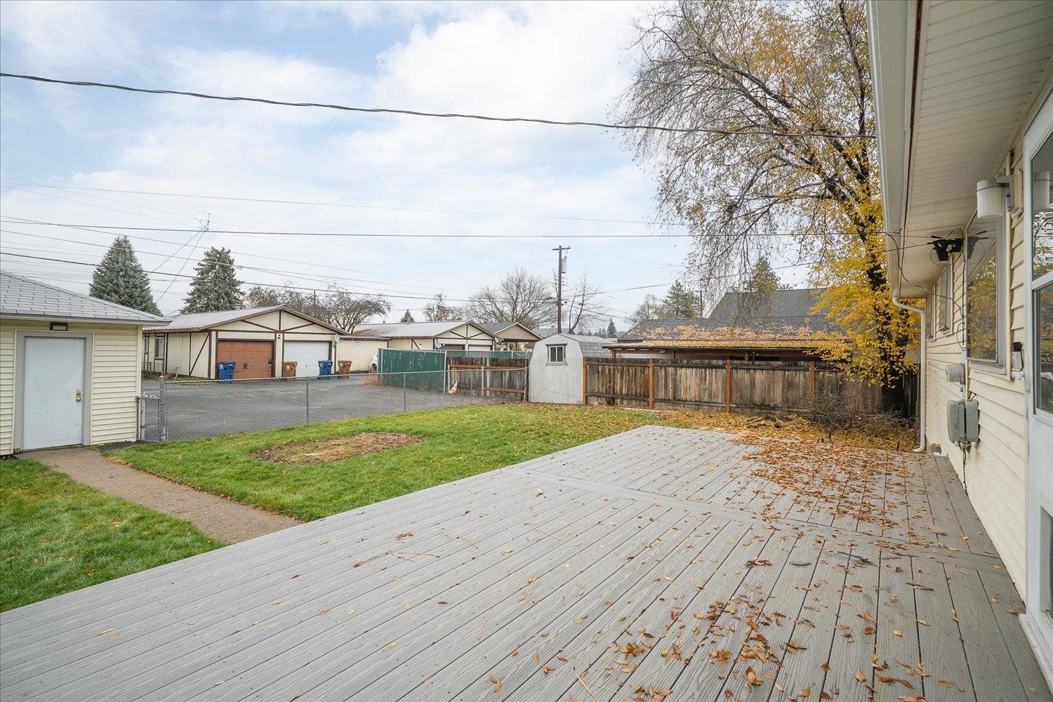 825 East Sanson Avenue Spokane, WA 99207 - Photo 14 of 23