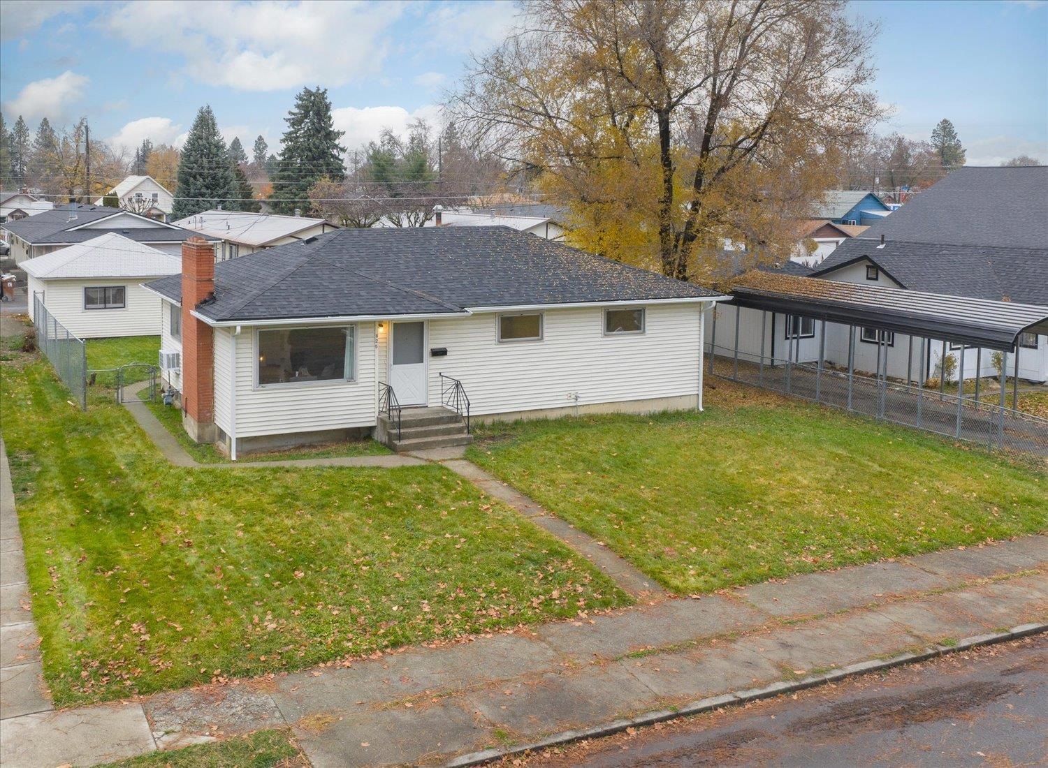 825 East Sanson Avenue Spokane, WA 99207 - Photo 20 of 23