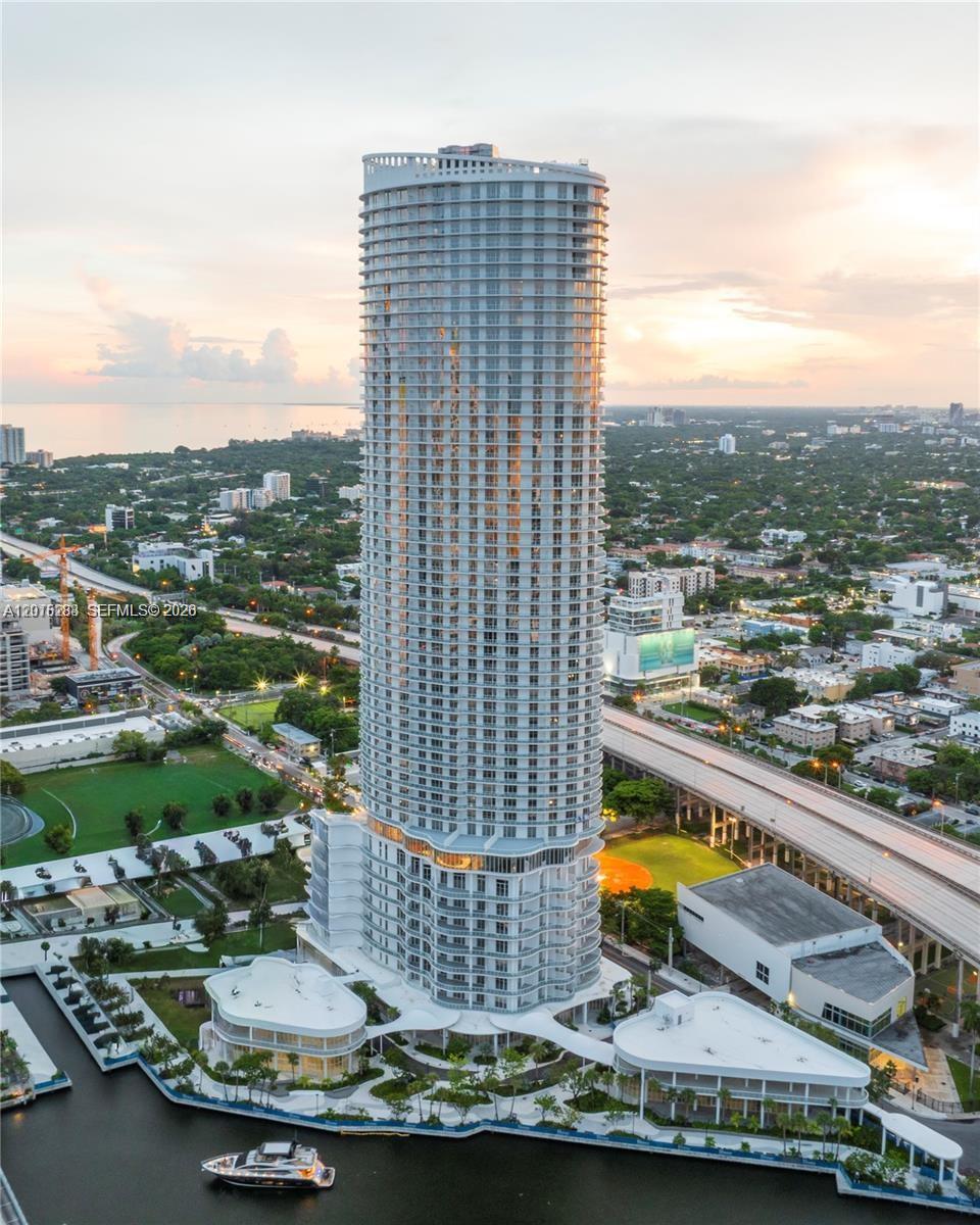 275 Southwest 6th Street, Unit 5308 Miami, FL 33130 - Photo 34 of 35
