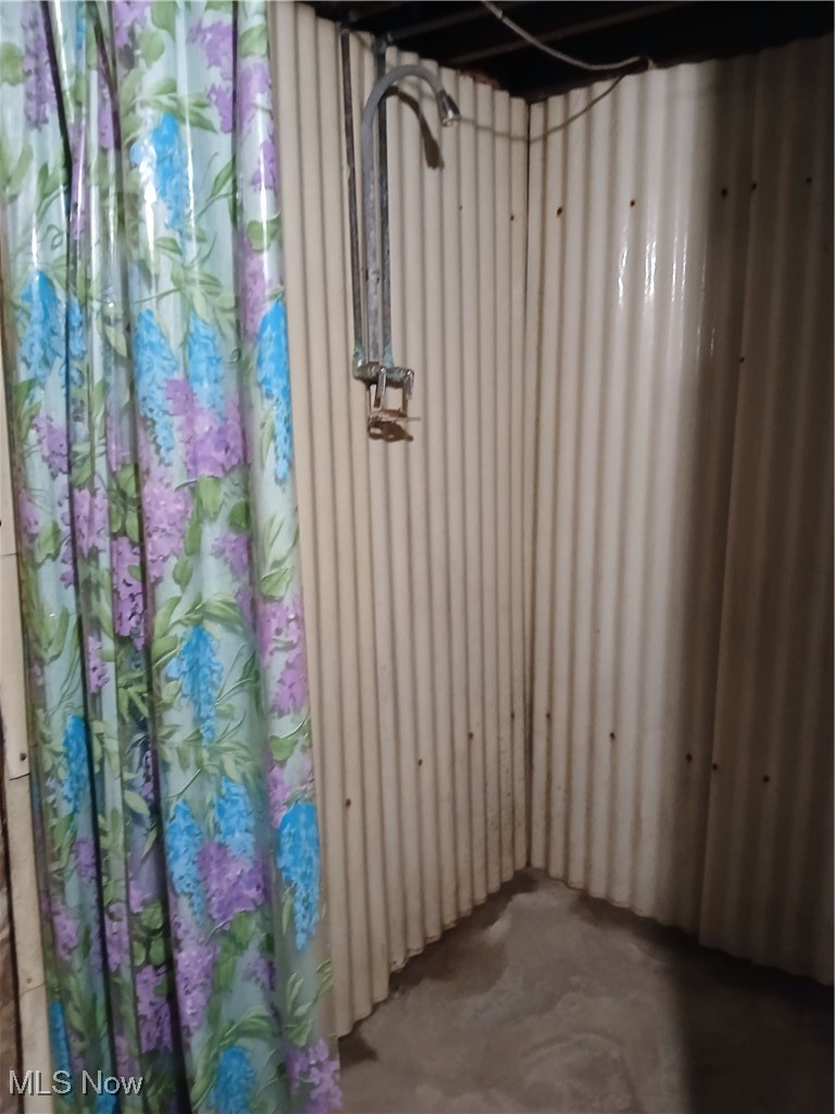 3609 Stoer Road Beachwood, OH 44122 - Photo 22 of 31 Basement Shower