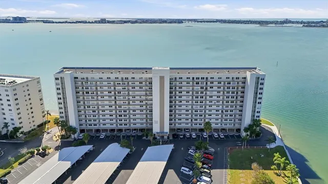 $480,000 | 6060 Shore Boulevard South, Unit 203, Gulfport, FL 33707