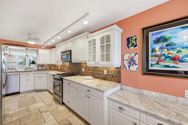 $449,000 | 6060 Shore Boulevard South, Unit 203, Gulfport, FL 33707