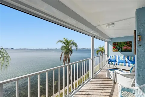 $449,000 | 6060 Shore Boulevard South, Unit 203, Gulfport, FL 33707