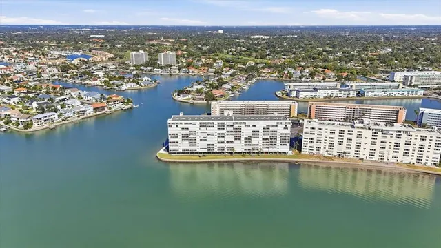 $449,000 | 6060 Shore Boulevard South, Unit 203, Gulfport, FL 33707