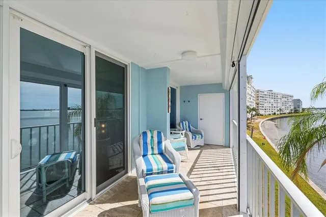 $449,000 | 6060 Shore Boulevard South, Unit 203, Gulfport, FL 33707