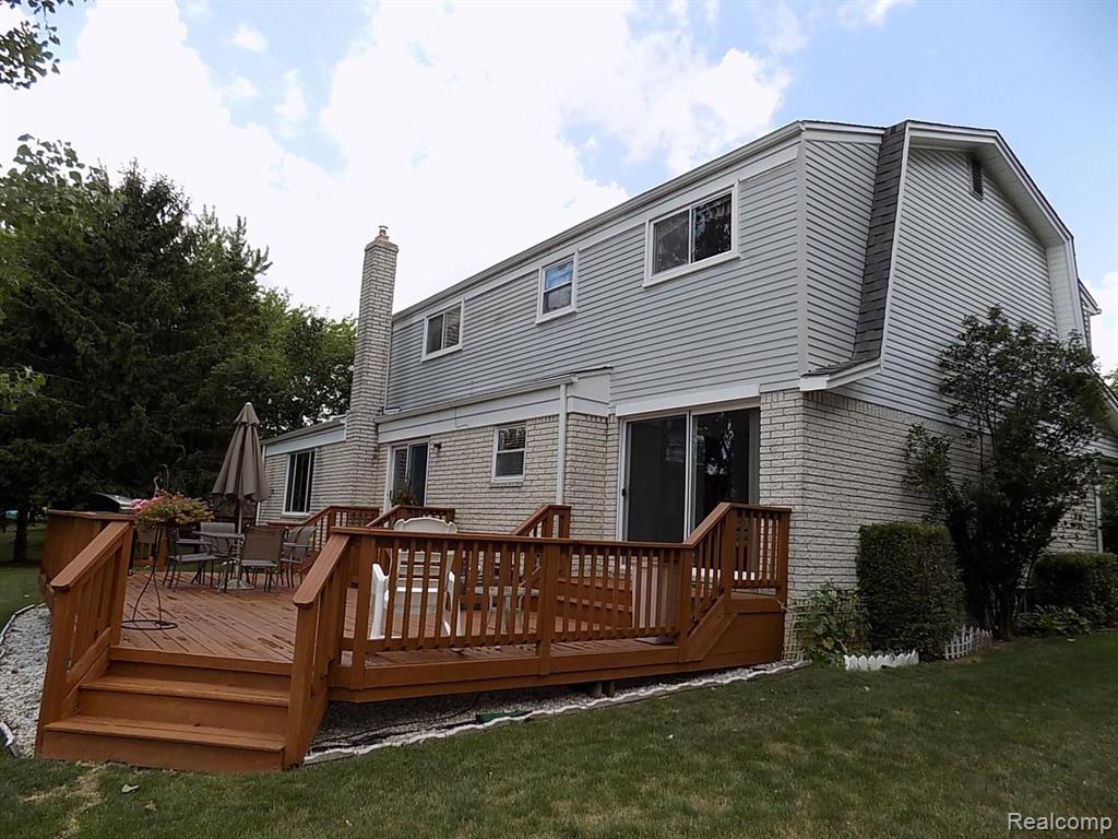 710 Abbey Court Rochester Hills, MI 48307 - Photo 11 of 46