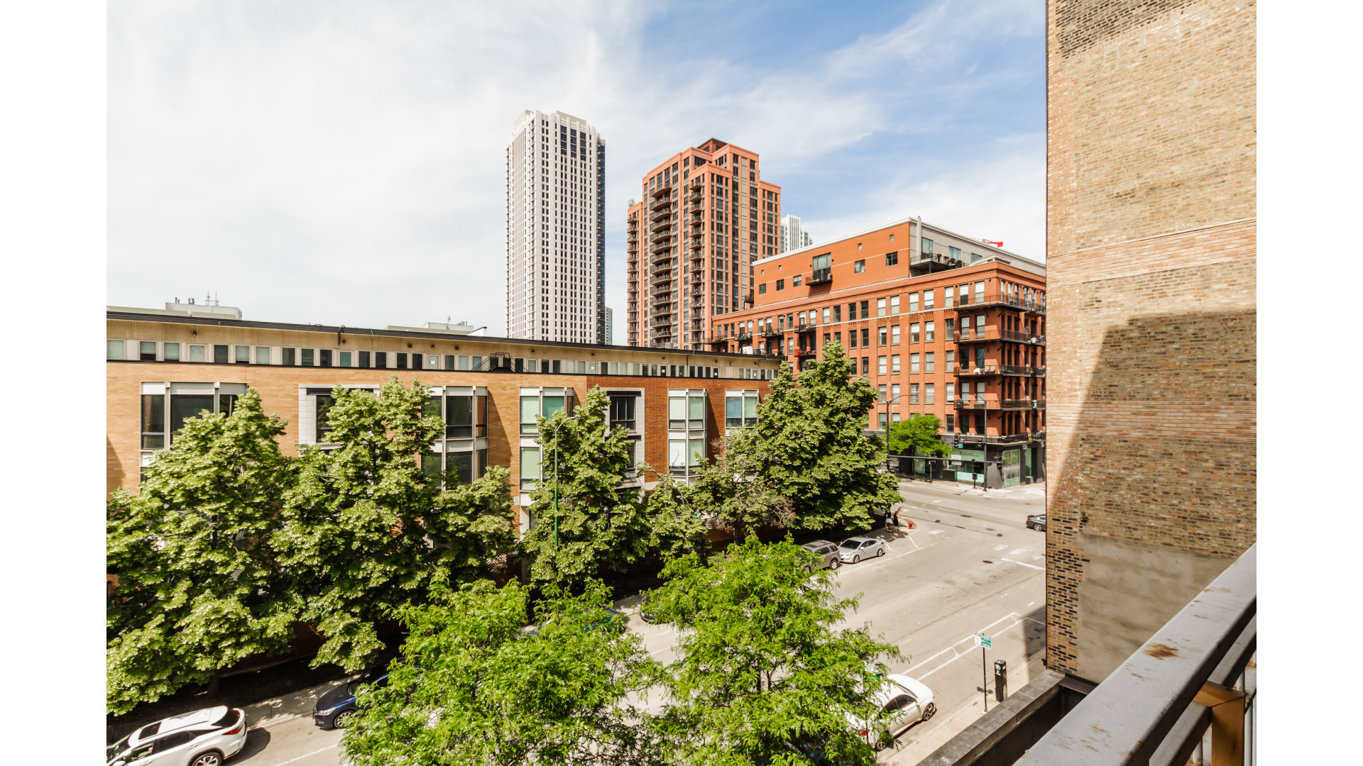 657 West Fulton Street, Unit 412 Chicago, IL 60661 - Photo 24 of 25 a view of a city with tall buildings