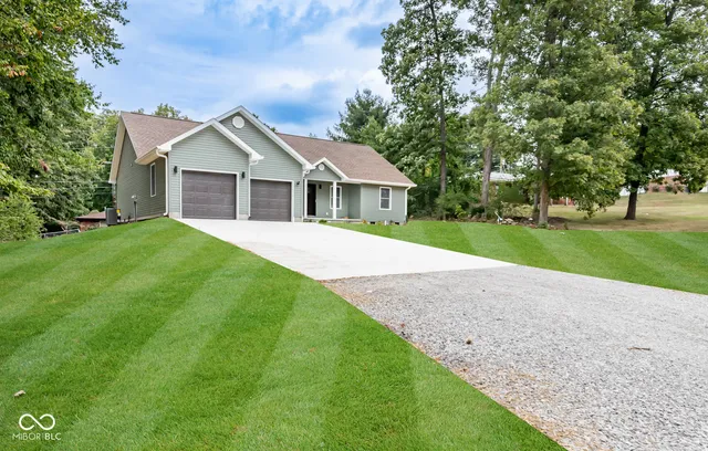 $295,000 | 6530 West Us Highway, North Vernon, IN 47265