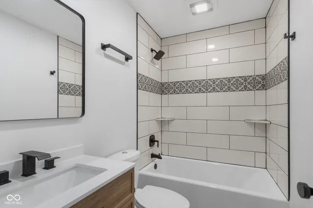 $295,000 | 6530 West Us Highway, North Vernon, IN 47265