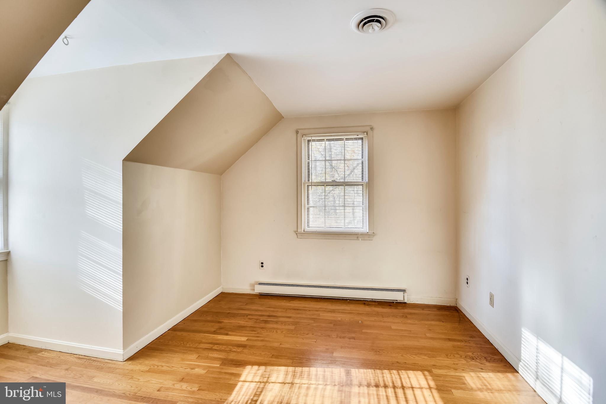 11342 Vale Road Oakton, VA 22124 - Photo 20 of 34 Upper Level Bedroom with Dormer