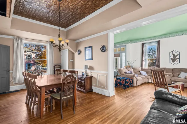 $149,900 | 203 West Sheridan Road, Petersburg, IL 62675