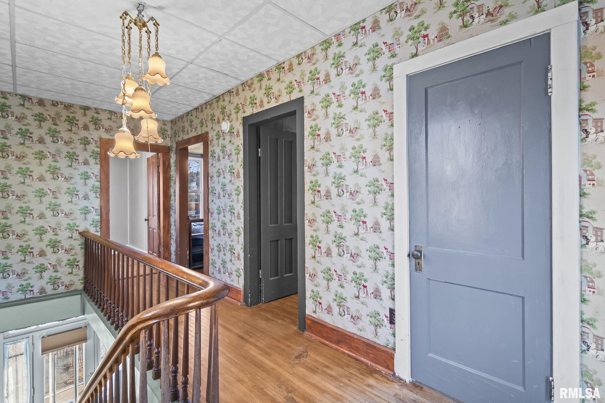 203 West Sheridan Road Petersburg, IL 62675 - Photo 20 of 38