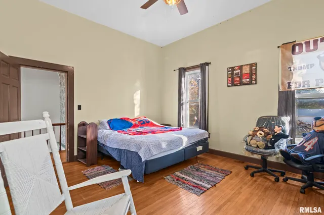 $149,900 | 203 West Sheridan Road, Petersburg, IL 62675